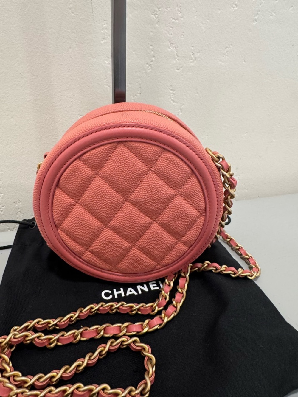 CHANEL Filigree Quilted Round Crossbody with Gold Chain - Picture 2 of 7